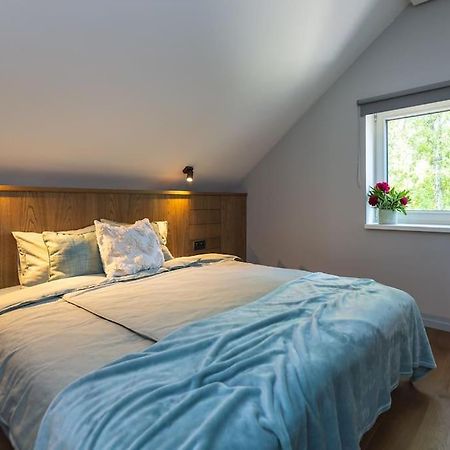 Modern Villa With Sauna & Hot Tub Hiiumaa ภายนอก รูปภาพ