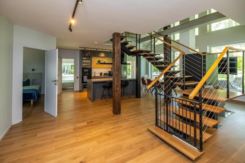 Modern Villa With Sauna & Hot Tub Hiiumaa ภายนอก รูปภาพ